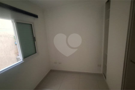 Casa em condomínio à venda com 2 quartos em Parque Vitória, São Paulo, SP