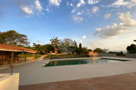 Casa à venda com 4 suítes no condomínio Alpes de Vinhedo, Vinhedo - SP