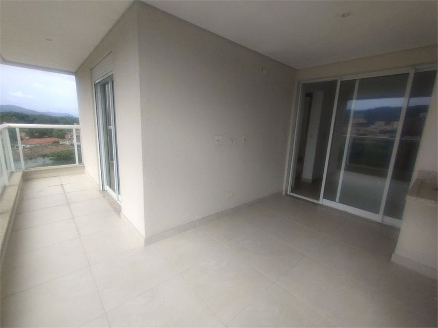 Apartamento Residencial à venda, Jardim Virginia, Guarujá - AP1310.
