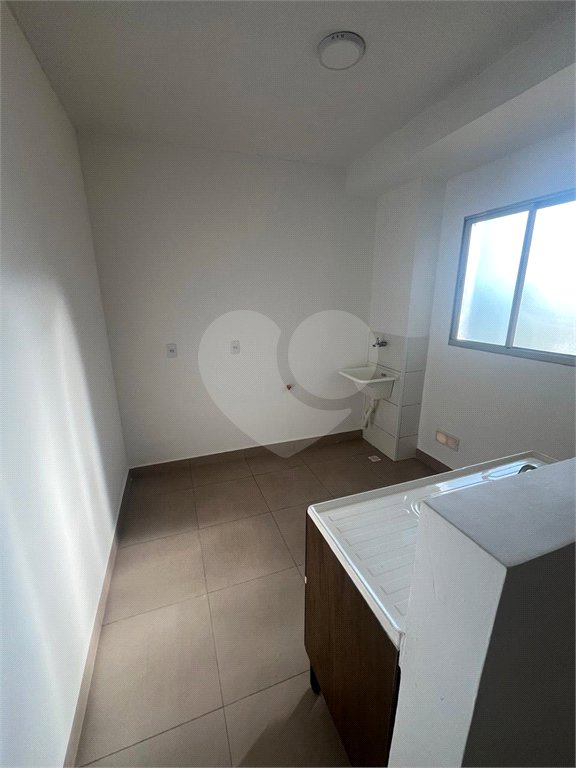 Apartamento à venda com 2 quartos em Residencial Parque Laguna, Salto, SP