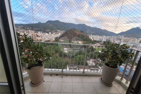 Apartamento à venda com 3 quartos, sendo 1 suíte, em Maracanã, Rio de Janeiro, RJ