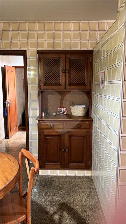 Sobrado à venda com 4 quartos, sendo 1 suíte, no Centro, Araraquara, SP