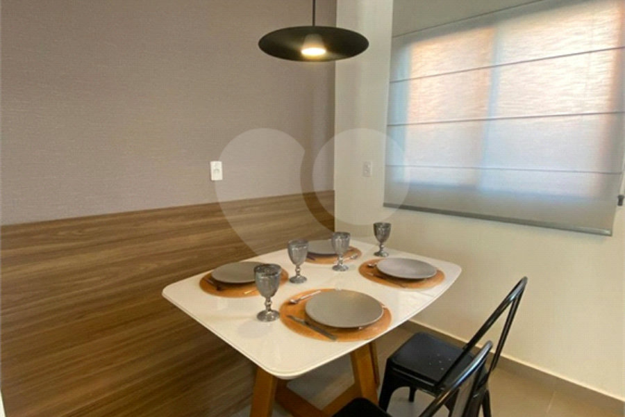 Casa à venda com 2 quartos no condomínio Vila Davos 2, São Paulo - SP