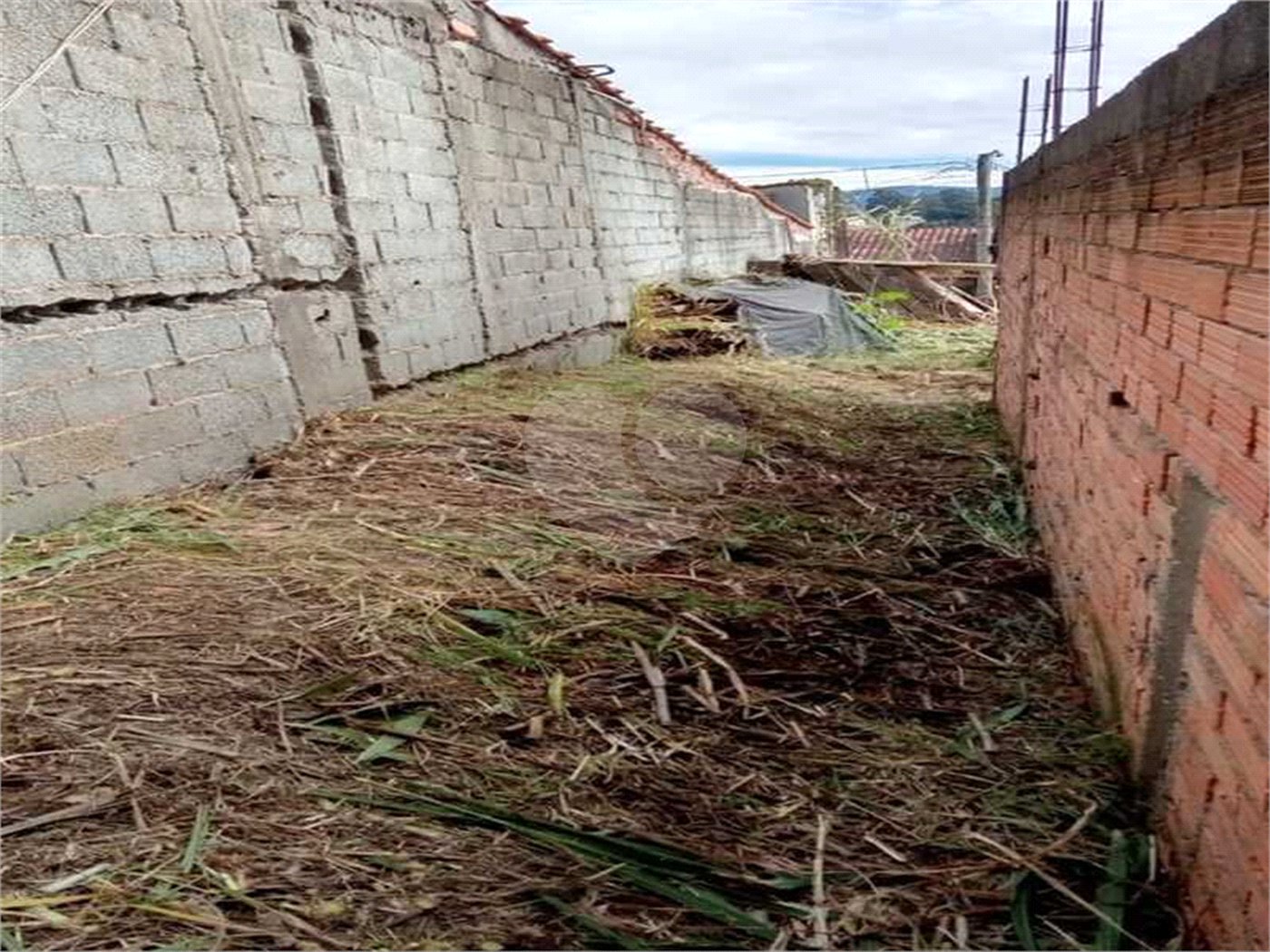 Terreno à venda em Barreiro, Mairiporã, SP