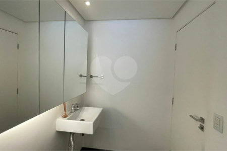Apartamento à venda com 1 quarto em Itaim Bibi, São Paulo, SP