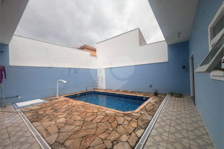 Casa à venda com 3 suítes no condomínio Granja Olga II, Sorocaba - SP