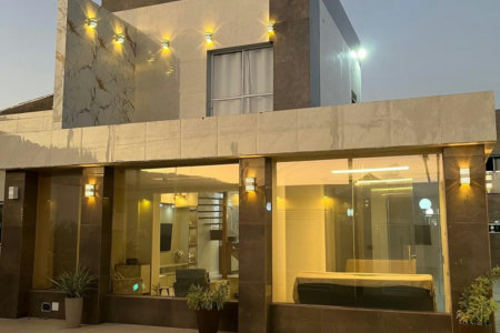 Casa à venda com 8 quartos, sendo 2 suítes, em Flórida, Praia Grande, SP