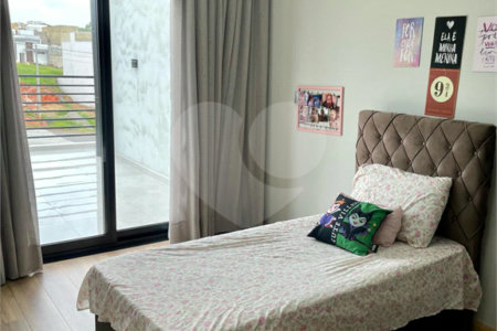 Casa à venda com 3 quartos, sendo 1 suíte,  em Residencial Horto Florestal Villagio, Sorocaba, SP