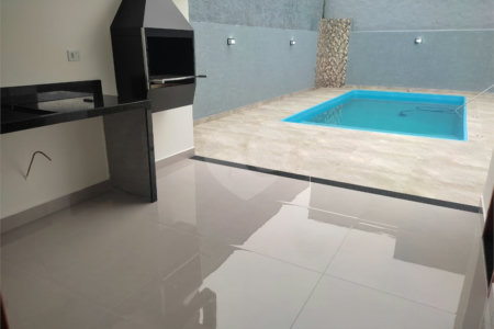 Casa à venda com 3 quartos, sendo 1 suíte,  em Loteamento Parque Residencial Serras de Atibaia II, Atibaia, SP