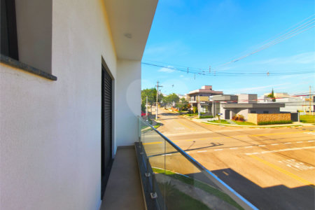 Casa à venda com 3 quartos, sendo 1 suíte, no condomínio Terras de São Francisco, Sorocaba - SP