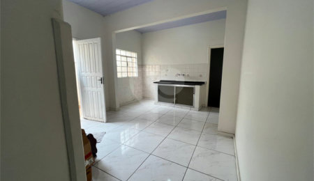 Casa à venda com 2 quartos no Centro, Itapetininga, SP