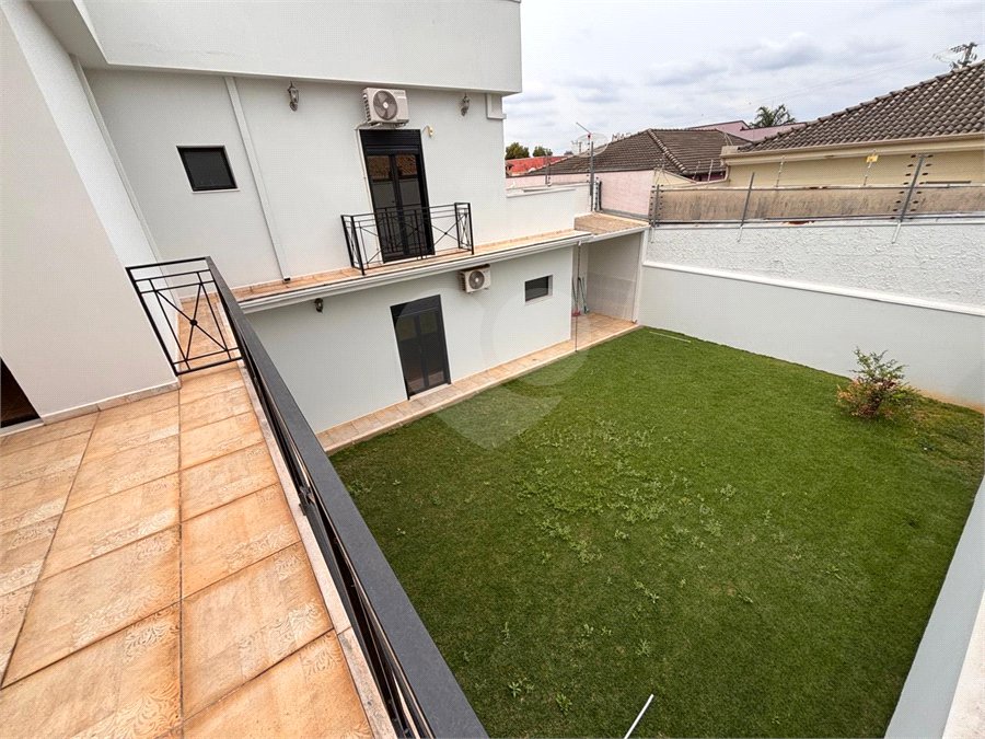 Casa à venda com 3 suítes no condomínio Residencial Maria Dulce, Indaiatuba - SP