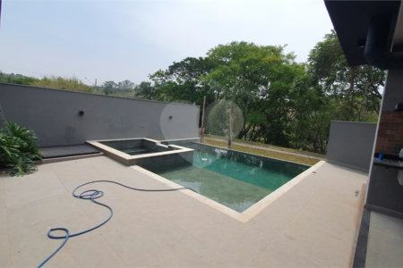 Casa à venda com 4 suítes no condomínio Residencial San Vitale, Bragança Paulista - SP