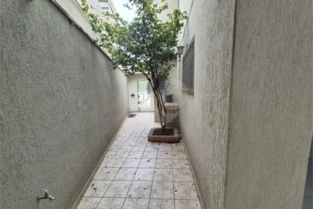 Casa à venda ou para alugar com 3 quartos, sendo 1 suíte, em Parque São Domingos, São Paulo, SP