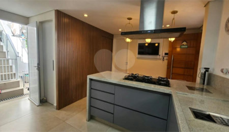 Casa Térrea à venda com 3 quartos, sendo 1 suíte,  em Chácara Belenzinho, São Paulo, SP