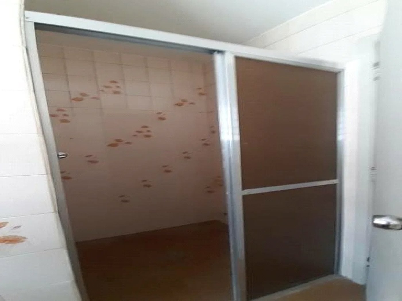Casa à venda com 3 quartos, sendo 1 suíte, em Rio Pequeno, São Paulo, SP