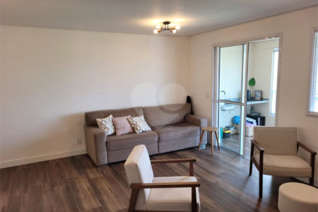 Apartamento à venda com 2 quartos, sendo 1 suíte,  no Centro, São Bernardo do Campo, SP