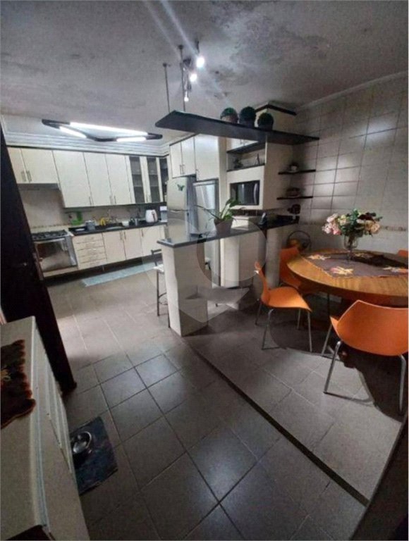 Sobrado à venda com 4 quartos, sendo 3 suítes, em Mandaqui, São Paulo, SP