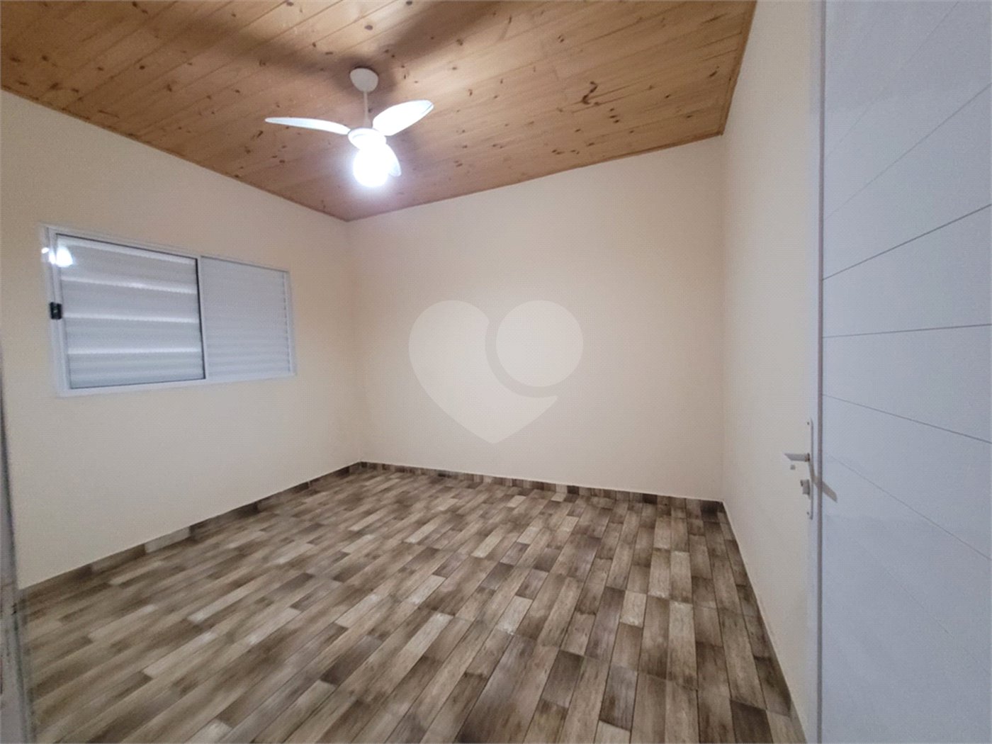 Chácara à venda com 2 quartos, sendo 1 suíte, em Chácaras Copaco, Arujá, SP