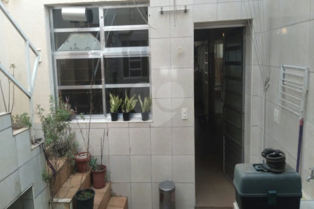 Casa à venda com 3 quartos em Mirandópolis, São Paulo, SP