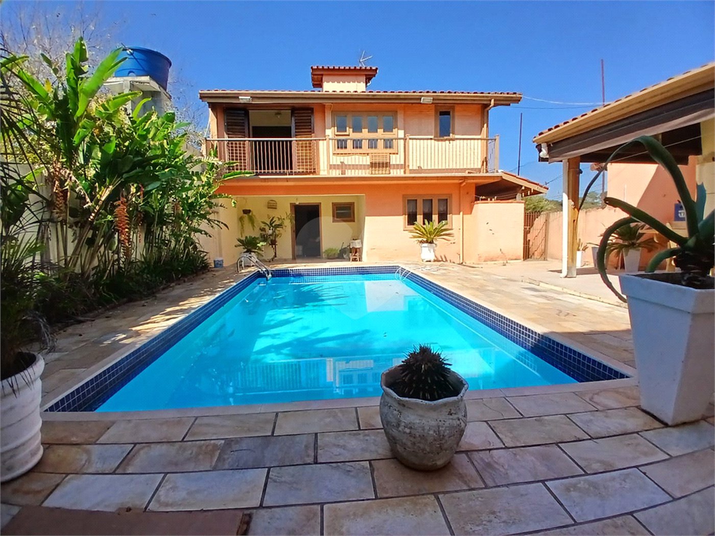 Casa à venda com 3 quartos, sendo 2 suítes, em Jardim Brogotá, Atibaia, SP