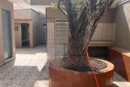 Sobrado à venda com 4 quartos, sendo 1 suíte,  em Alto da Lapa, São Paulo, SP
