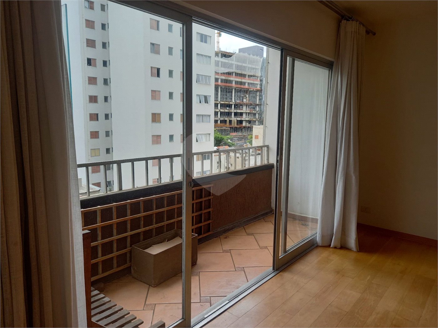 Apartamento à venda com 3 quartos, sendo 1 suíte, em Pinheiros, São Paulo, SP