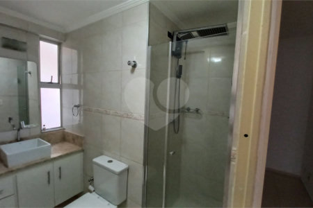 Apartamento à venda com 3 quartos em Jardim Londrina, São Paulo, SP