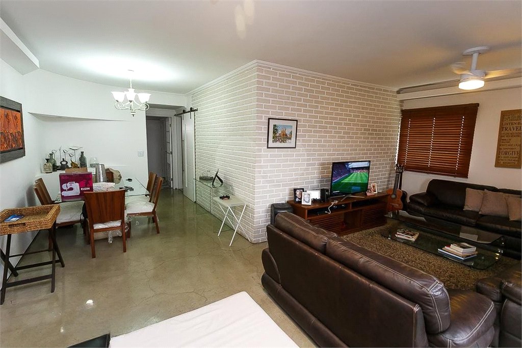 Apartamento à venda com 3 quartos, sendo 1 suíte,  em Paraíso do Morumbi, São Paulo, SP