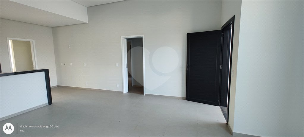 Casa à venda com 3 suítes no condomínio Reserva Ybyra, Atibaia - SP