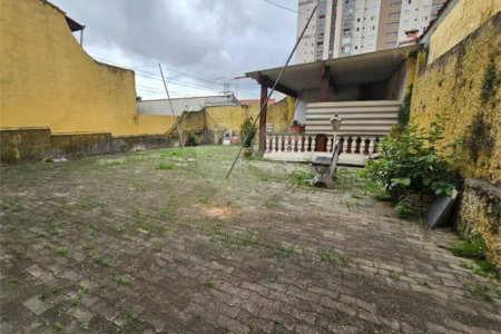 Casa Térrea à venda com 3 quartos, sendo 1 suíte, no Centro, Poá, SP