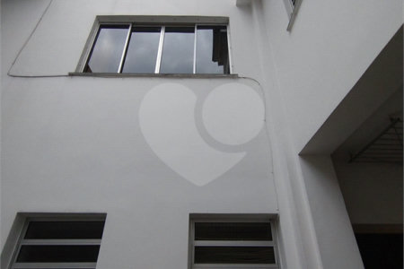 Casa à venda com 4 quartos, sendo 1 suíte, em Vila Mariana, São Paulo, SP