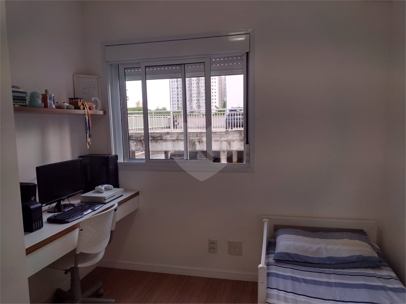 Apartamento à venda com 3 quartos, sendo 1 suíte,  em Campo Grande, São Paulo, SP