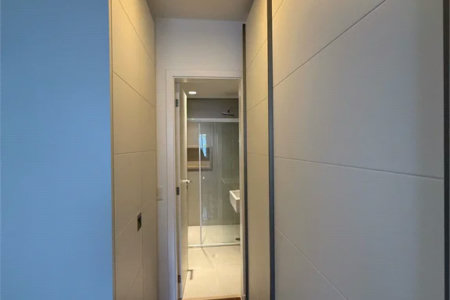 Casa à venda com 4 suítes no condomínio East Village, São Paulo - SP