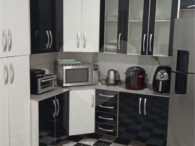 Casa de Vila à venda com 2 quartos, sendo 1 suíte,  em Bom Retiro, São Paulo, SP