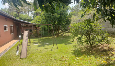 Casa à venda com 3 quartos, sendo 2 suítes, no condomínio Cafezal VI, Itupeva - SP