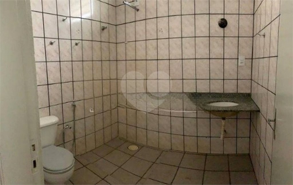 Casa térrea no Centro de Araraquara/SP, com 3 dormitórios, sendo 1 suíte