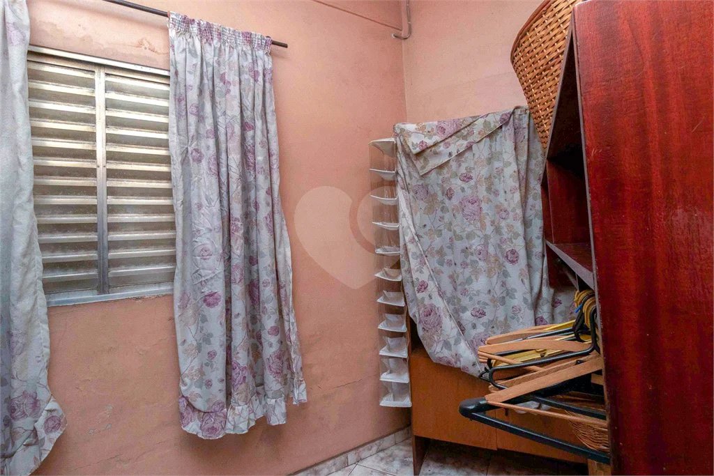 Casa a venda na Moóca 250m² três dormitórios sendo uma suíte duas vagas de garagem.