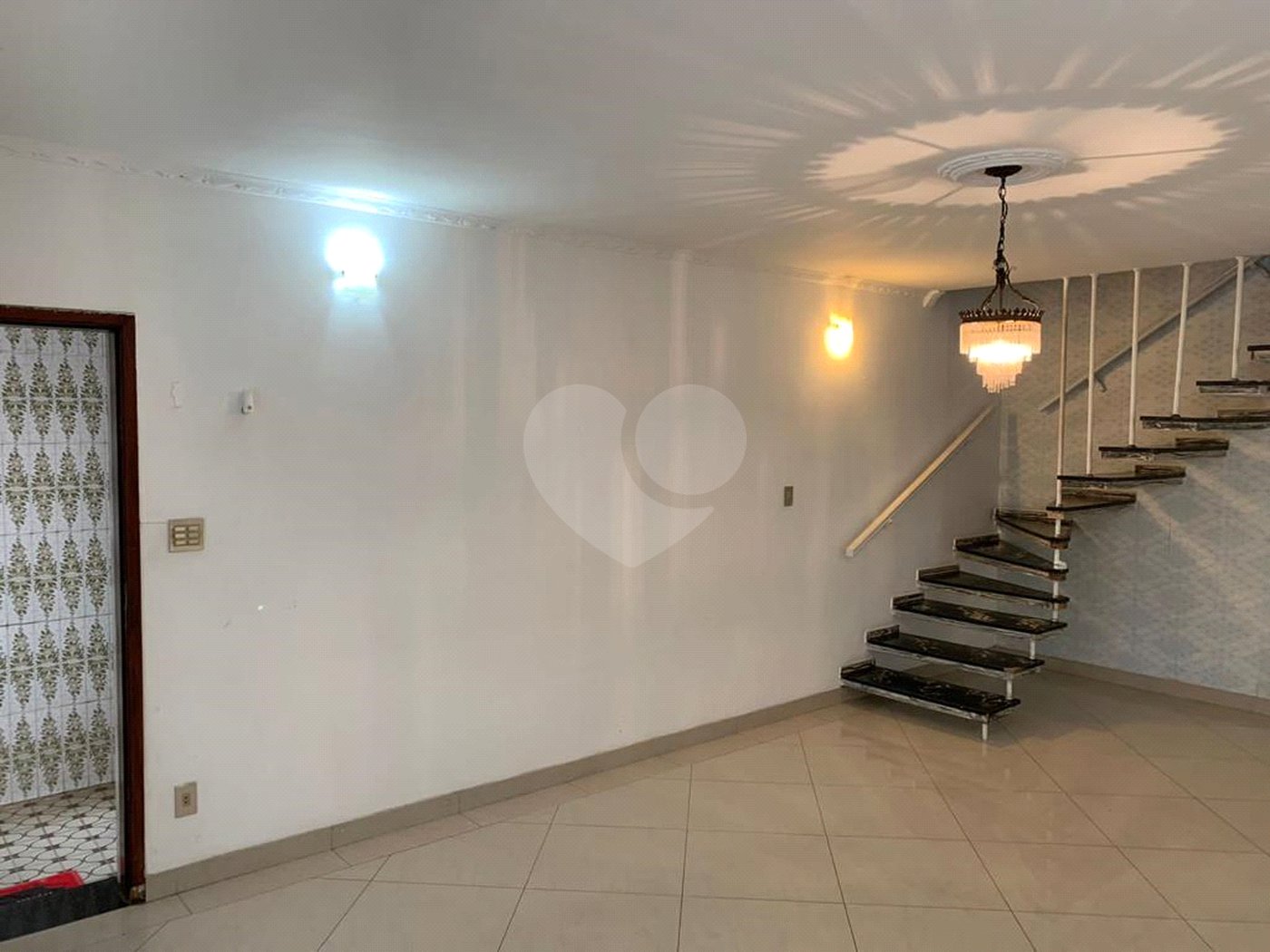 Sobrado à venda com 4 quartos, sendo 1 suíte,  em Chácara Santo Antônio (zona Leste), São Paulo, SP
