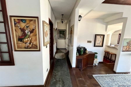 Casa à venda com 4 quartos, sendo 3 suítes, em Chácara Monte Alegre, São Paulo, SP