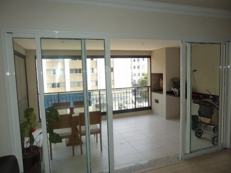 Apartamento à venda com 3 suítes em Vila Mariana, São Paulo, SP