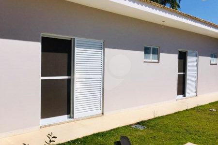 Casa à venda com 3 suítes no condomínio Portal do Sabiá, Araçoiaba da Serra - SP