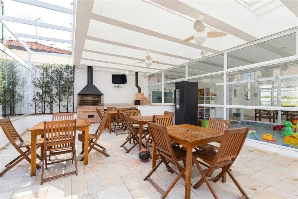 Apartamento à venda com 3 suítes em Vila Romana, São Paulo, SP