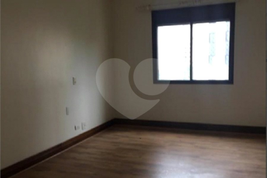 Apartamento à venda com 4 suítes em Vila Andrade, São Paulo, SP