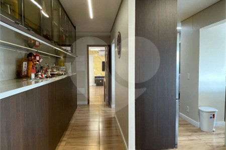 Apartamento à venda com 4 quartos, sendo 2 suítes, em Pinheiros, São Paulo, SP