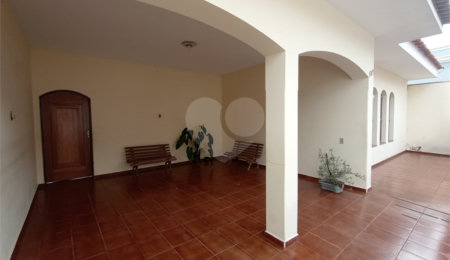 Casa à venda com 4 quartos, sendo 1 suíte,  no Centro, Itapetininga, SP