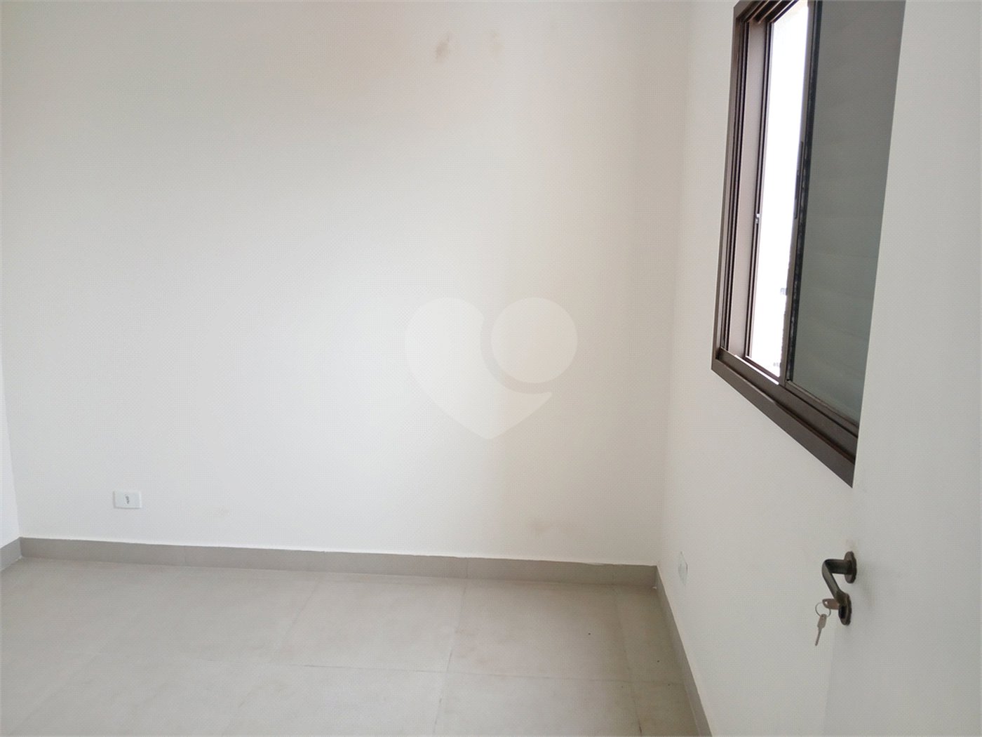 Apartamento à venda com 1 quarto em Vila dos Remédios, São Paulo, SP