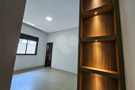 Casa à venda com 4 suítes no condomínio Residencial Terras de Siena, Ribeirão Preto - SP