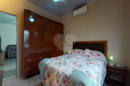 Casa à venda com 3 quartos, sendo 1 suíte, em Ipiranga, São Paulo, SP