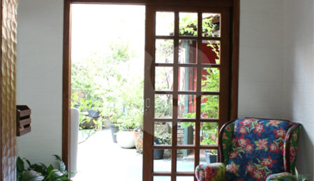 Casa à venda com 4 quartos, sendo 2 suítes, em Jardim Leonor, São Paulo, SP
